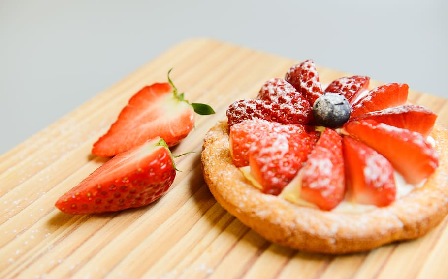 Strawberry Fruits, baked, blackberry, bread, cake, close-up, creamy HD wallpaper
