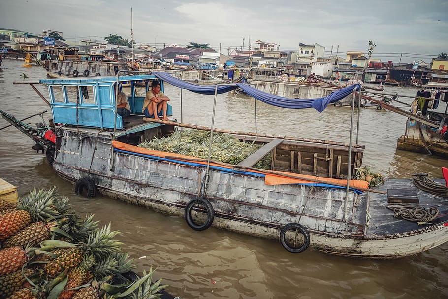 people riding boat, transportation, vehicle, watercraft, vessel HD wallpaper