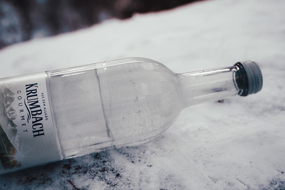 Krumbach Gourmet Glass Bottle, close-up, cold, container, drink HD wallpaper