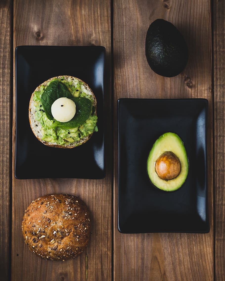 avocado on plate, food and drink, healthy eating, freshness, wellbeing HD wallpaper