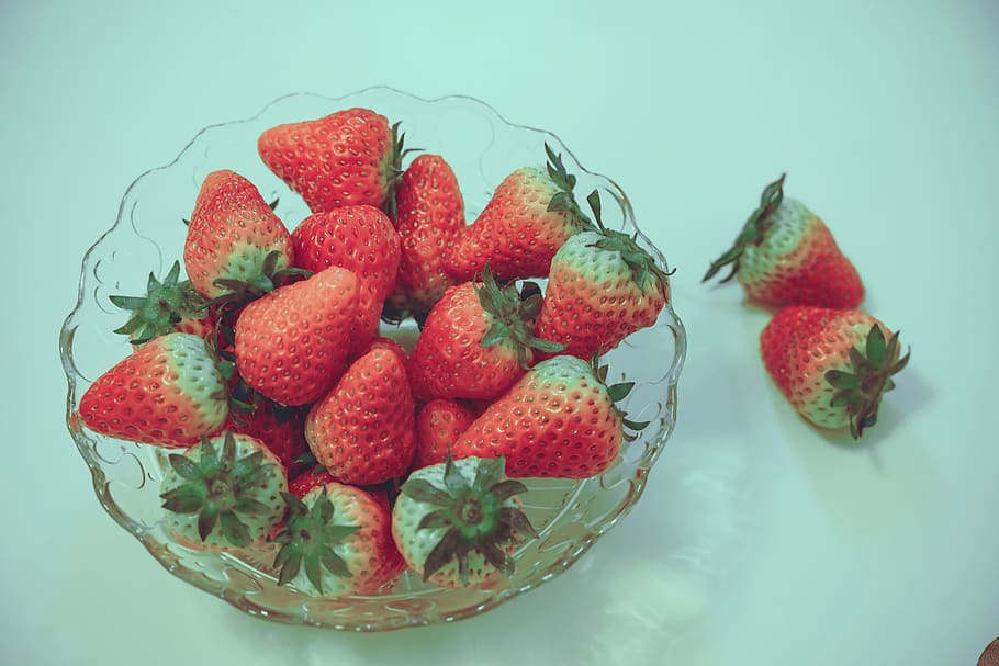 bowl of strawberries, plant, strawberry, fruit, food, meal, dish, HD wallpaper