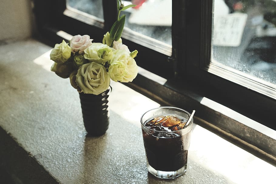 clear drinking glass, flower, plant, blossom, flower arrangement HD wallpaper