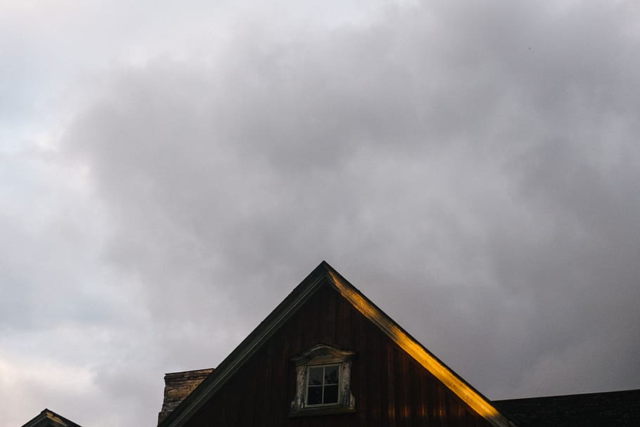 a strip of light on the roof and the evening sky, autumn, background