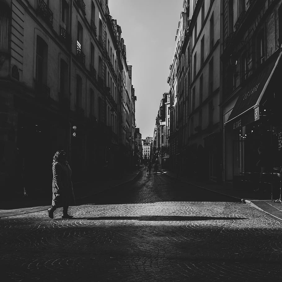 building exterior, architecture, city, built structure, one person HD wallpaper