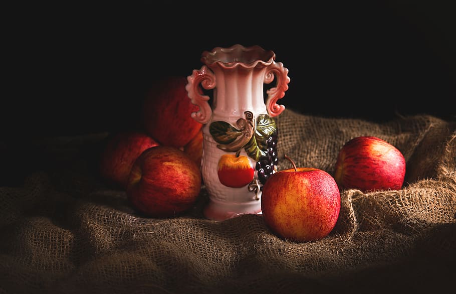 White Vase Beside Apples, 4k wallpaper, black background, burlap HD wallpaper