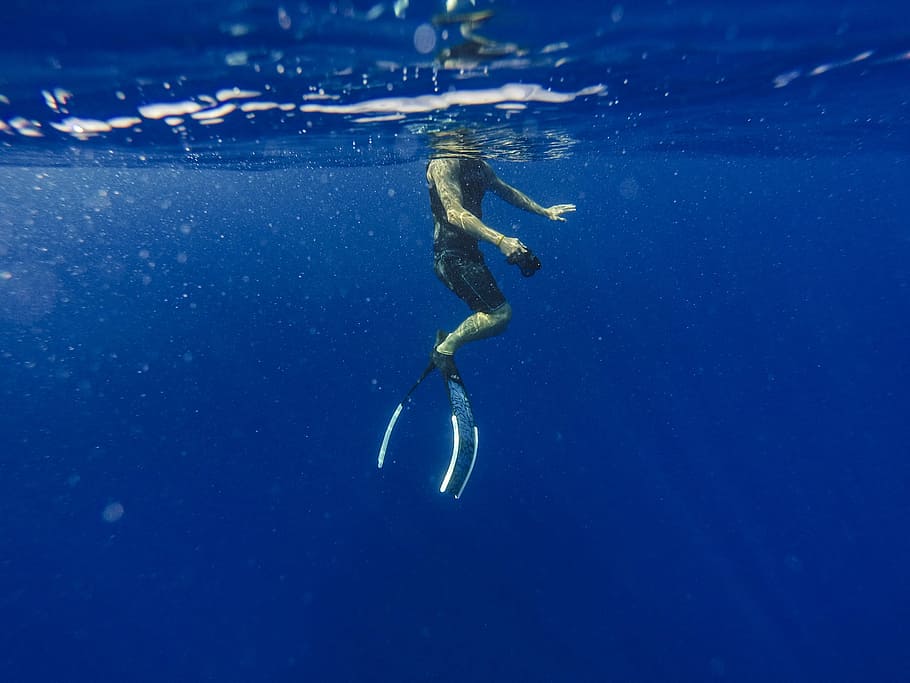 Man Underwater Photo, blue, deep, flippers, ocean, outdoors, person HD wallpaper