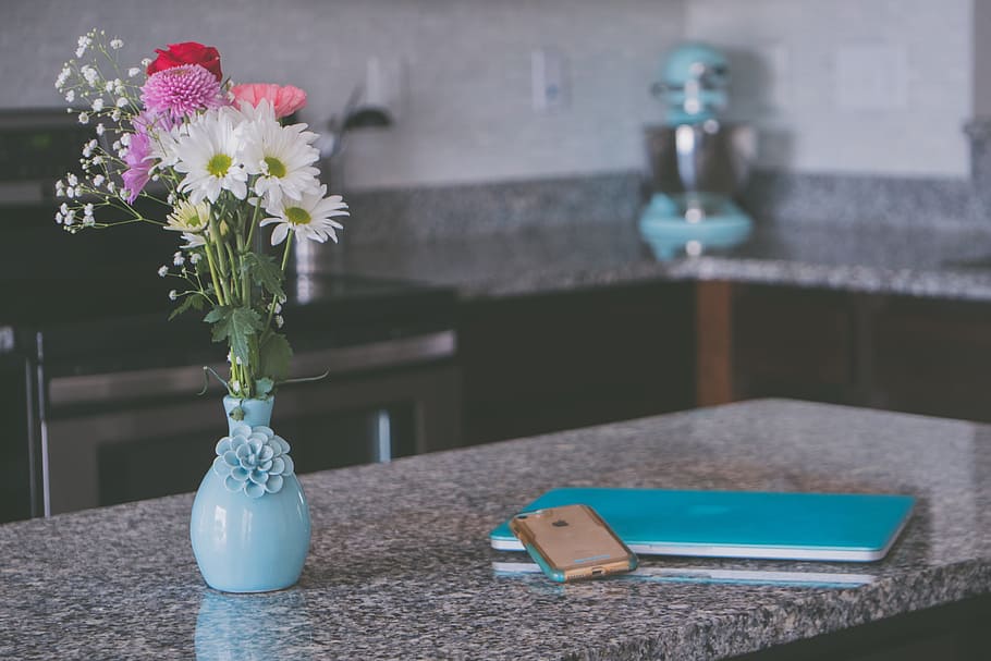 Flowers On Top Of Kitchen Counter, granite, interior design, macbook HD wallpaper
