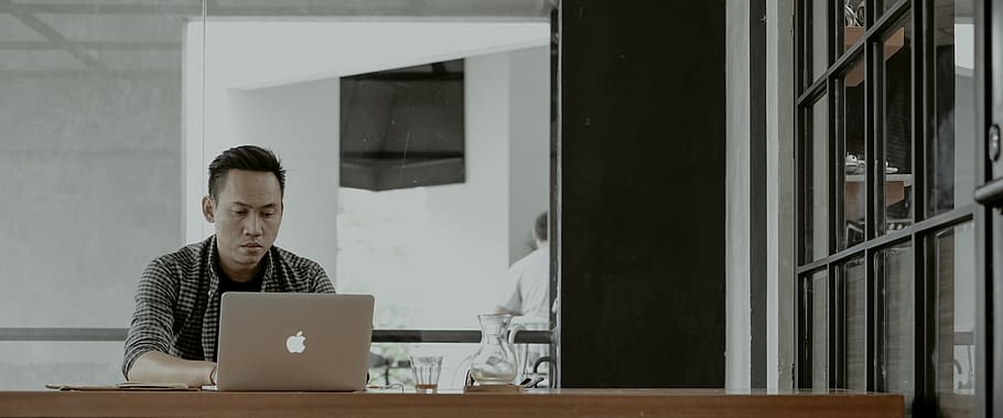 man using MacBook, working, one person, office, computer, using laptop HD wallpaper