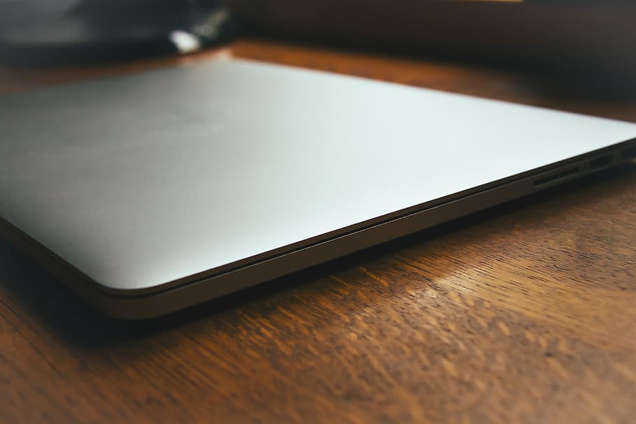 Macbook Pro on a desk, advanced, apple, beautiful, black, blank HD wallpaper