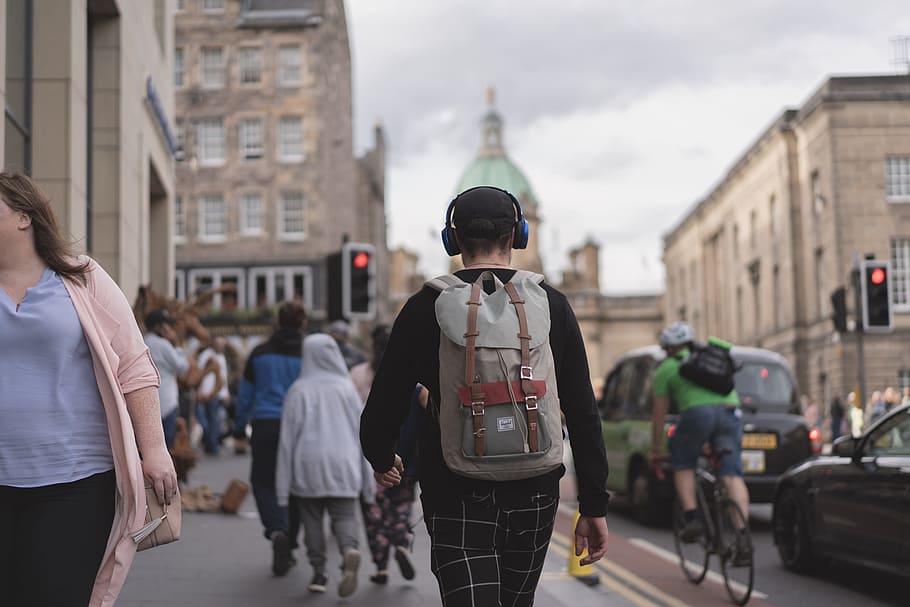 peoples walking on street, person, commute, man, urban, city HD wallpaper