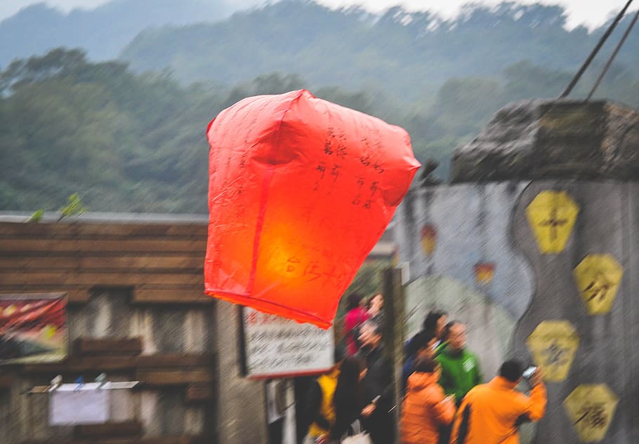lantern, Shifen, Taiwan, day, nature, building exterior, wet HD wallpaper