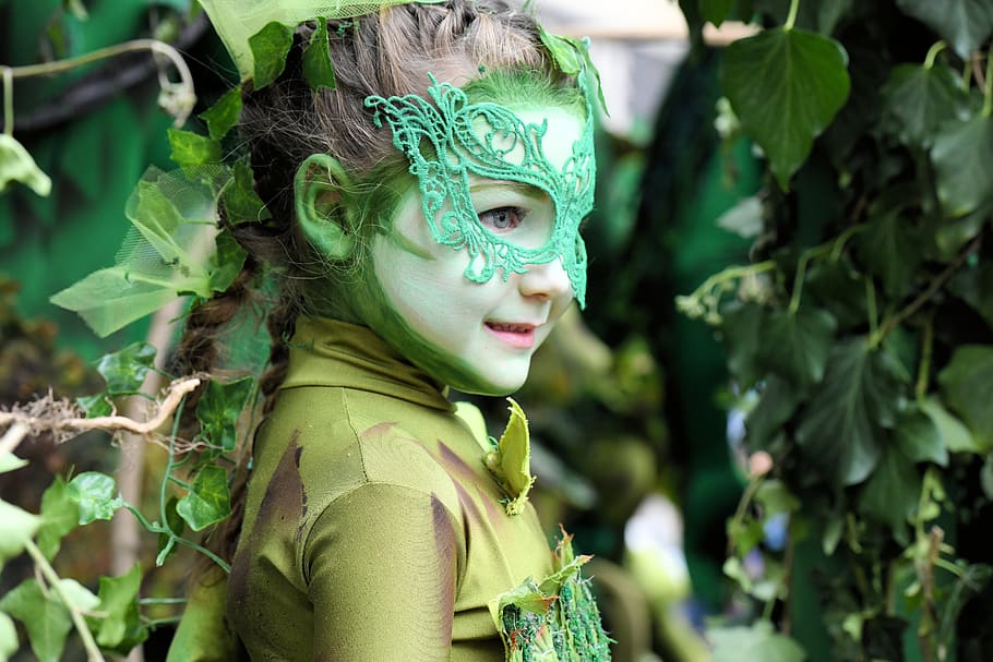 Plant mask. Лесная маска. Девочка в маске. Девушка в зеленой маске. Маска листвы.