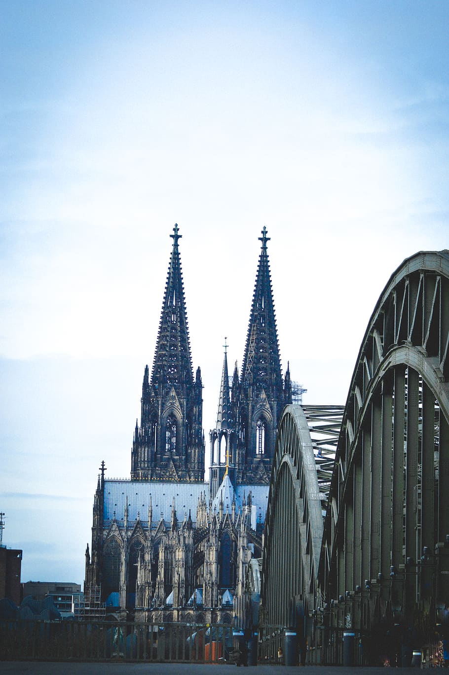 building, architecture, tower, steeple, spire, town, metropolis HD wallpaper