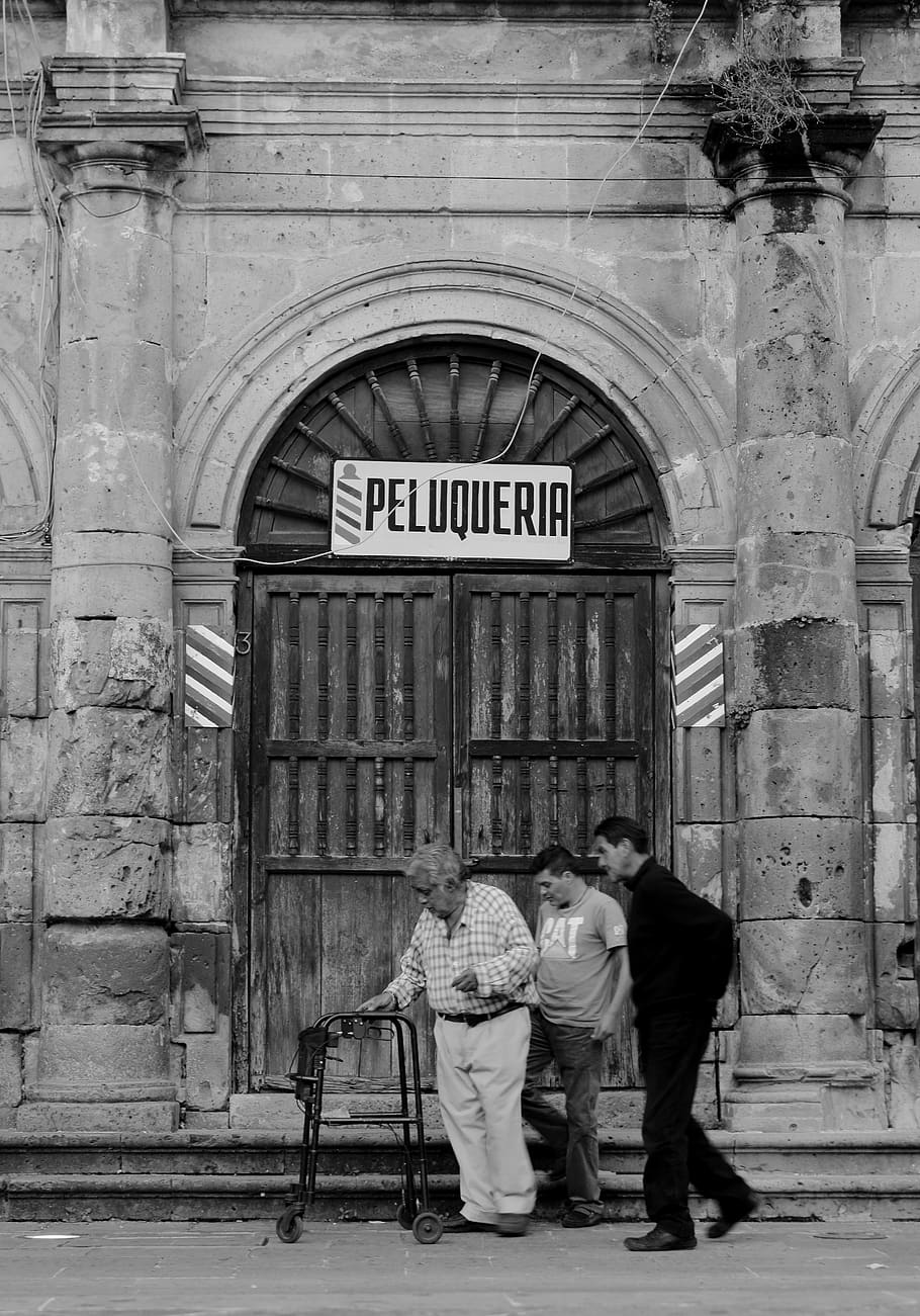 Old barber комендантский