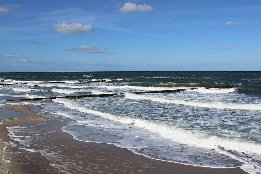 wave, baltic sea, forward, sky, surf, spray, kühlungsborn HD wallpaper