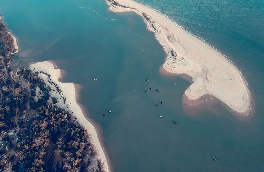 Aerial Photography of Island, beach, coast, daylight, high angle shot HD wallpaper