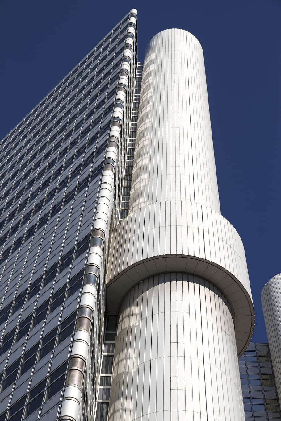 Low Angle Shot of a High-Rise Building, architectural design HD wallpaper