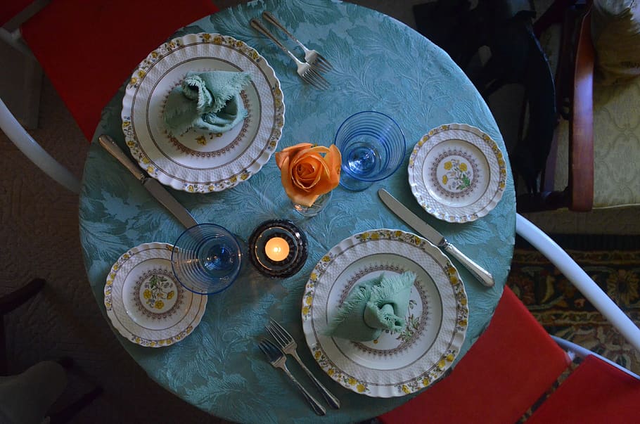 food, place setting, restaurant, table, plate, silverware, round HD wallpaper