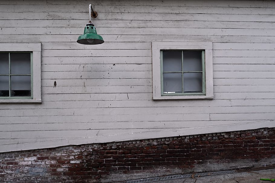 green pendant lamp, home decor, window, brick, wall, san francisco HD wallpaper