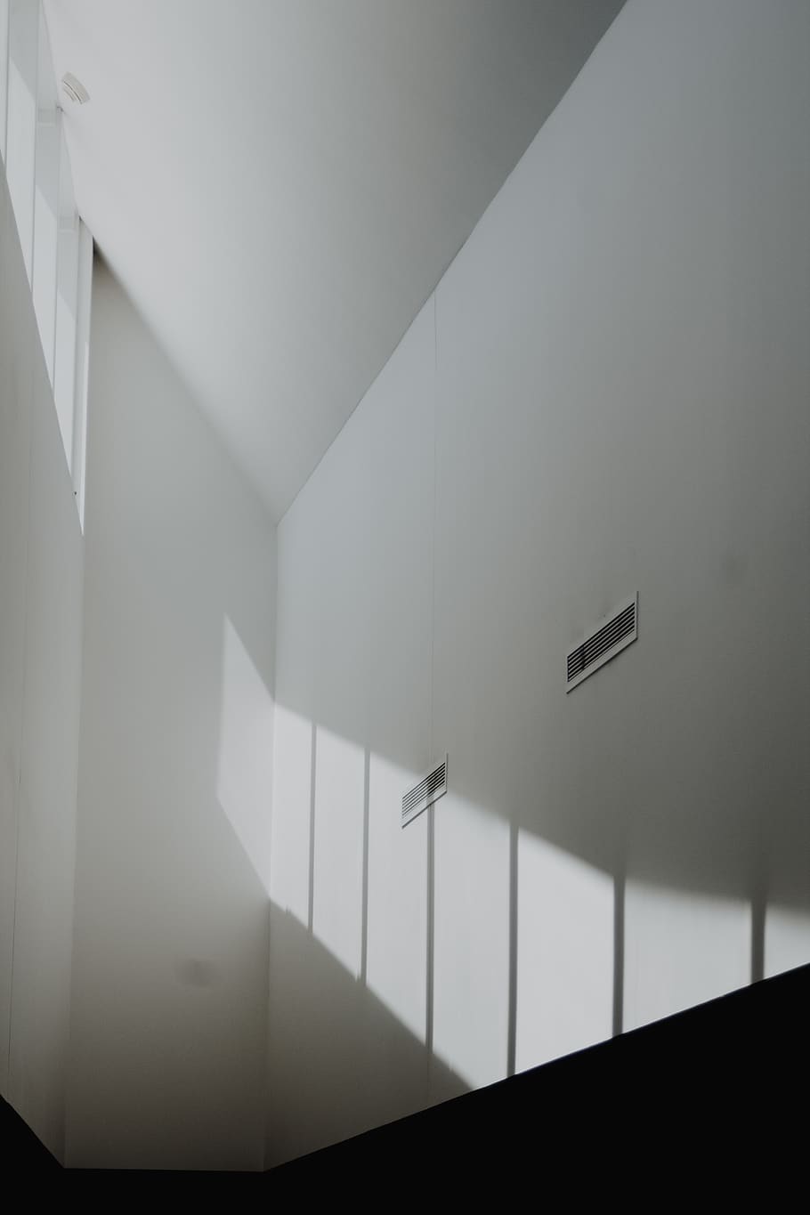 white painted wall, architecture, indoors, built structure, no people HD wallpaper