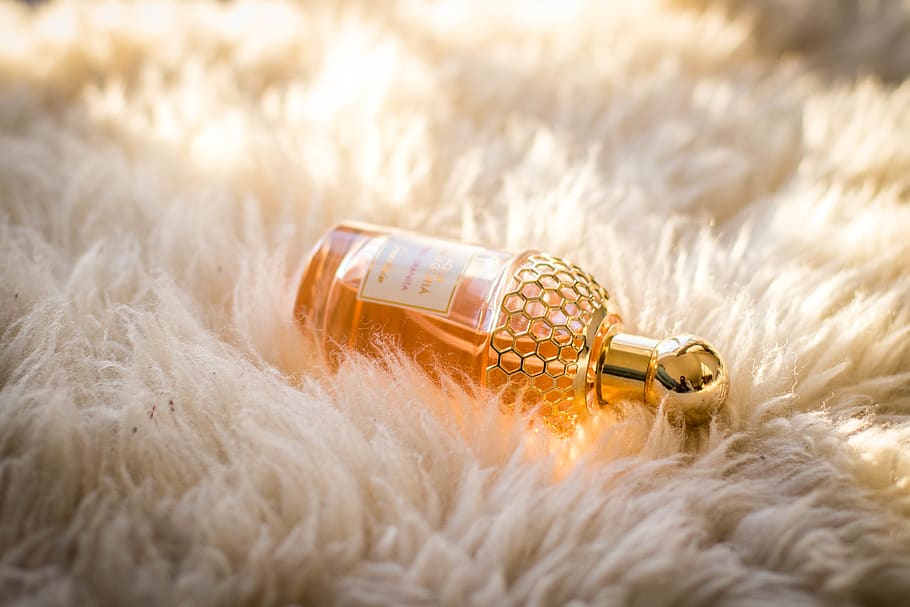 Clear Perfume Bottle on White Fur Textile, bright, care, close-up HD wallpaper