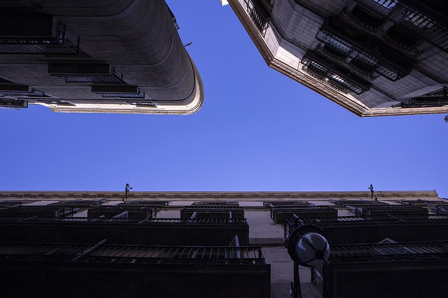 white painted building, architecture, city, spain, barcelona HD wallpaper