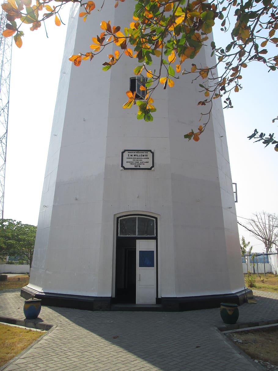 mercusuar, lighthouse, entrance, zm willem iii, meduro, madura