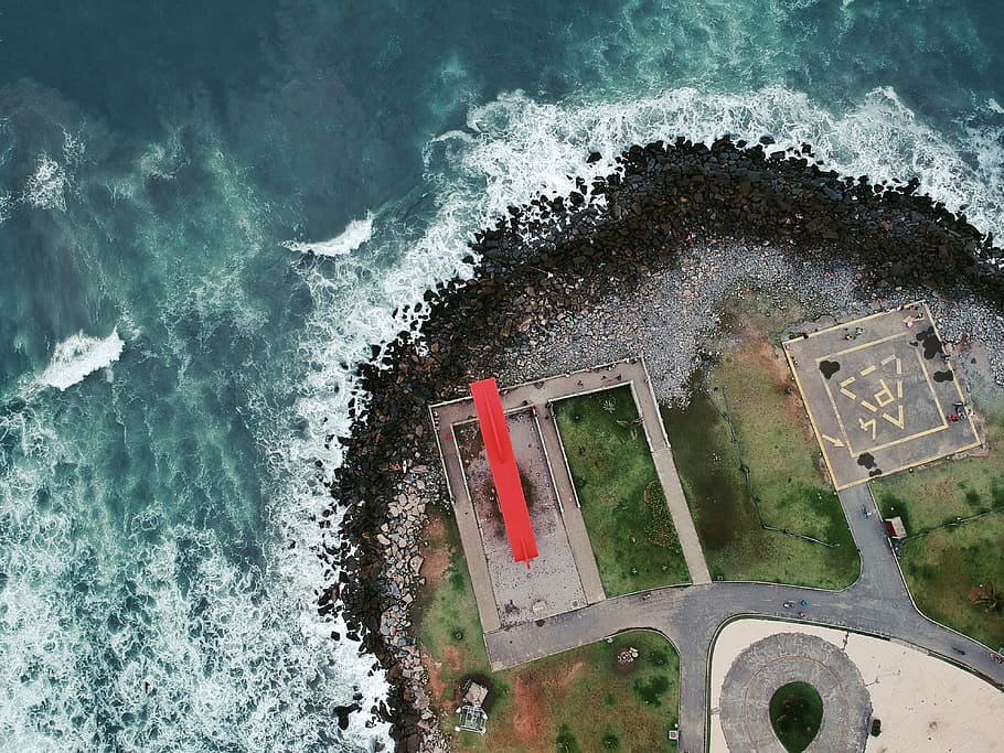 bird's eye photography of green and gray field, monument, water HD wallpaper