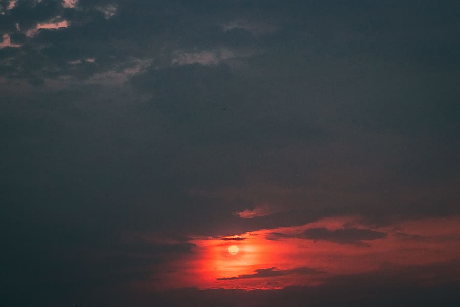 Red Sky Covered With Clouds, backlit, dark, dusk, evening, golden sunset HD wallpaper