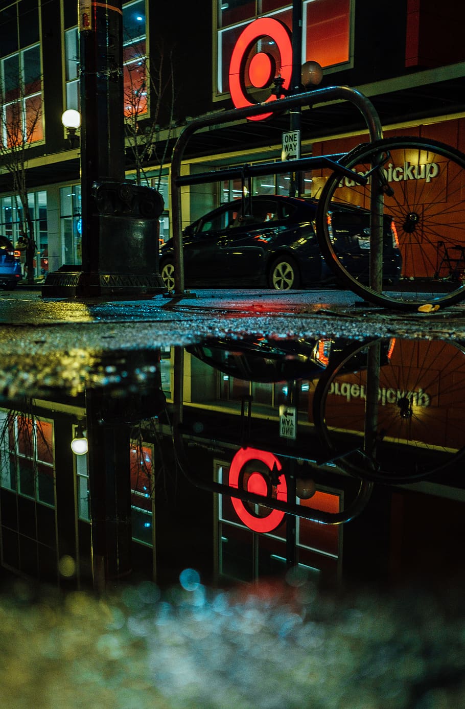 reflection, city, target, car, neon, seattle, puddle, water HD wallpaper
