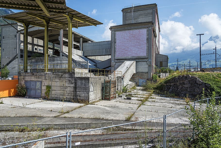 factory, abandoned, building, lapsed, industrial plant, dilapidated HD wallpaper