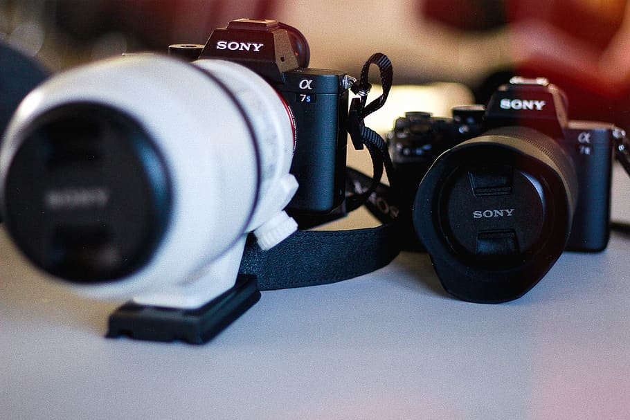 strap, electronics, camera, digital camera, person, human, camera lens HD wallpaper