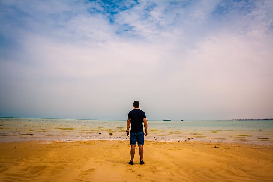 qatar, doha, sea, ocean, beach, man, sand, motivation, sky HD wallpaper
