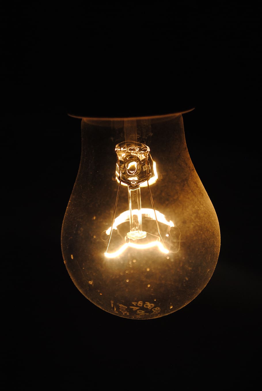 lamp, light, darkness, mood, mystic, night, strange, mysterious HD wallpaper