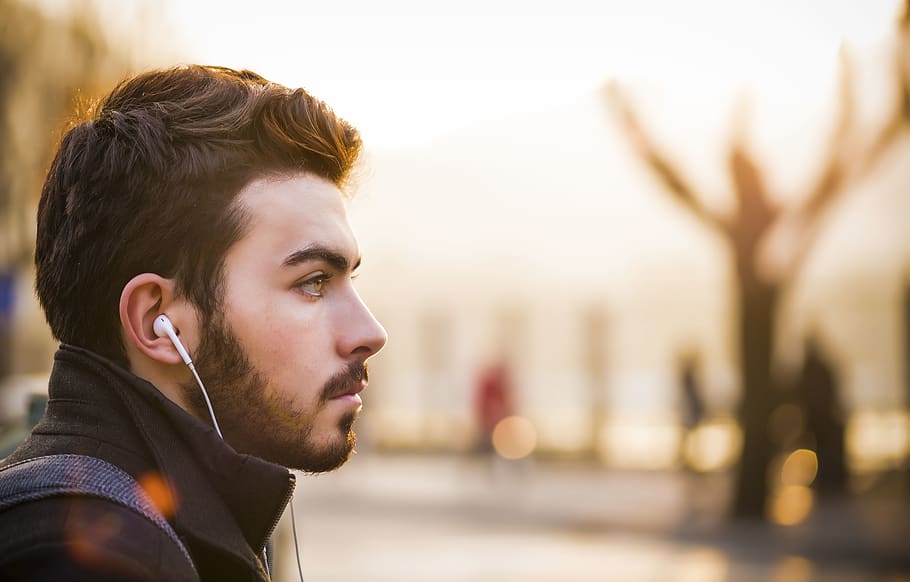 people, man, guy, headset, beard, bokeh, blur, headshot, young adult HD wallpaper