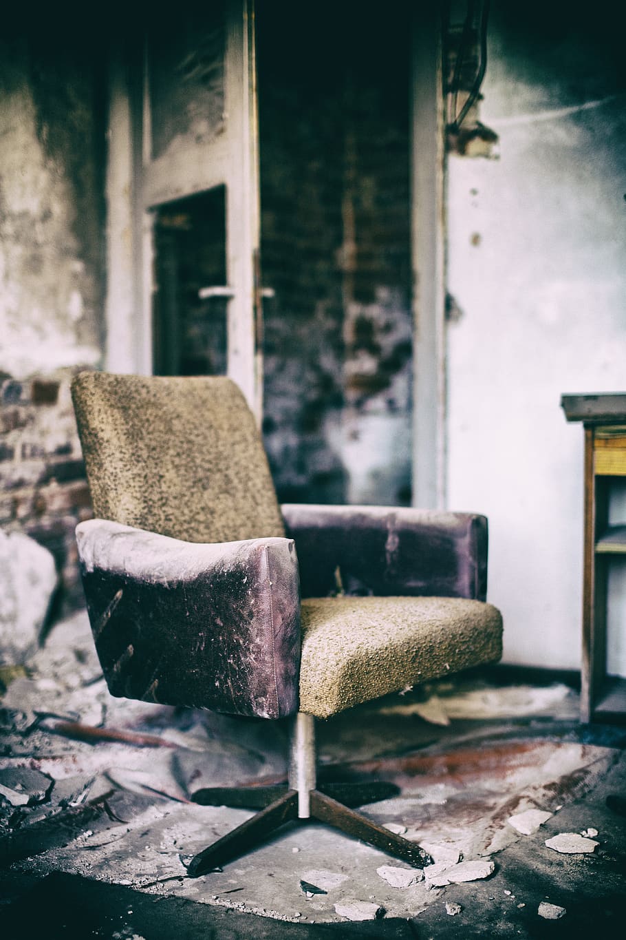 empty brown sofa chair, furniture, armchair, spremberg, germany, HD wallpaper