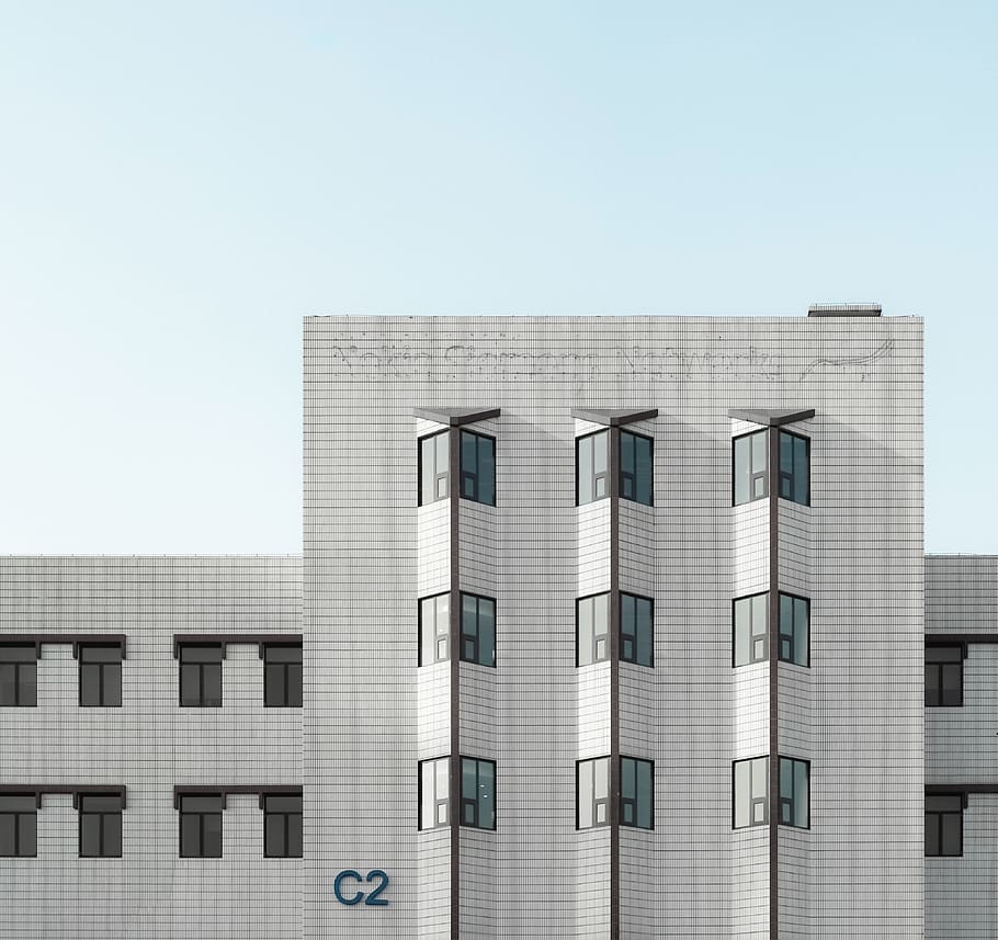 gray concrete building, condo, housing, town, high rise, city HD wallpaper