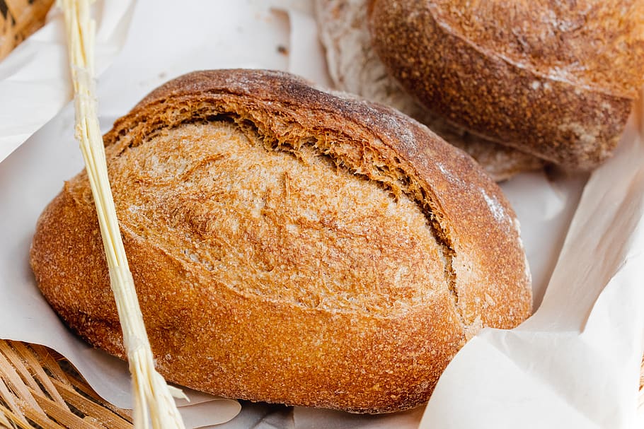 Bread on Wicker Basket, appetizer, baked, bakery, baking, breads HD wallpaper