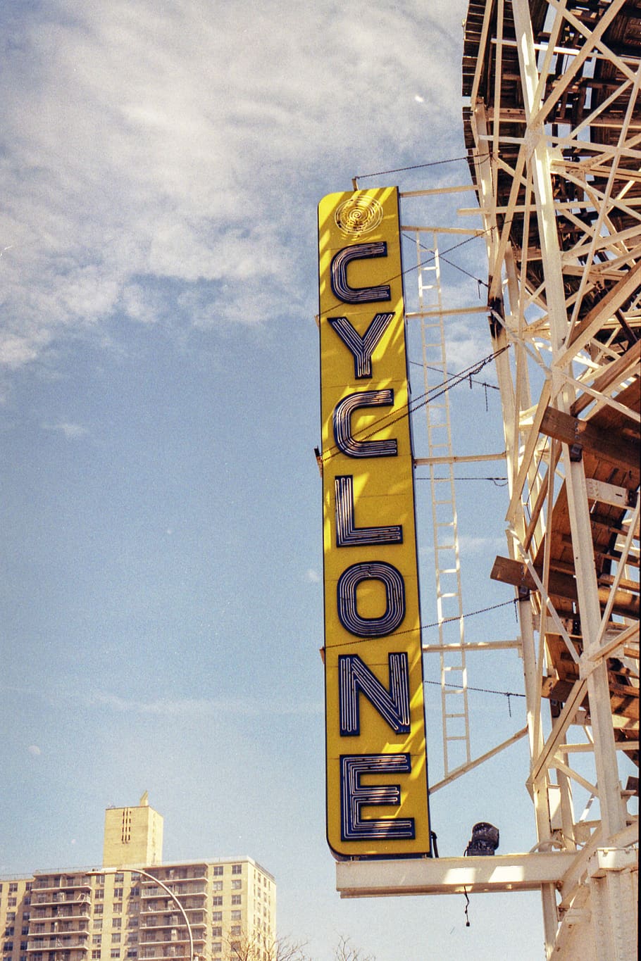 Cyclone sign, food, meal, amusement park, building, city, urban HD wallpaper