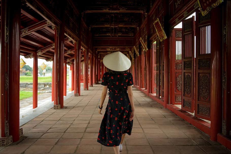 Women's Red and Black Dress, architecture, building, city, daylight HD wallpaper