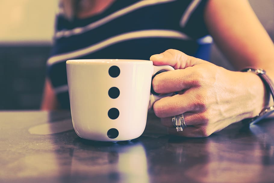 coffee, coffee cup, mug, dots, woman, female, hands, ring, married HD wallpaper
