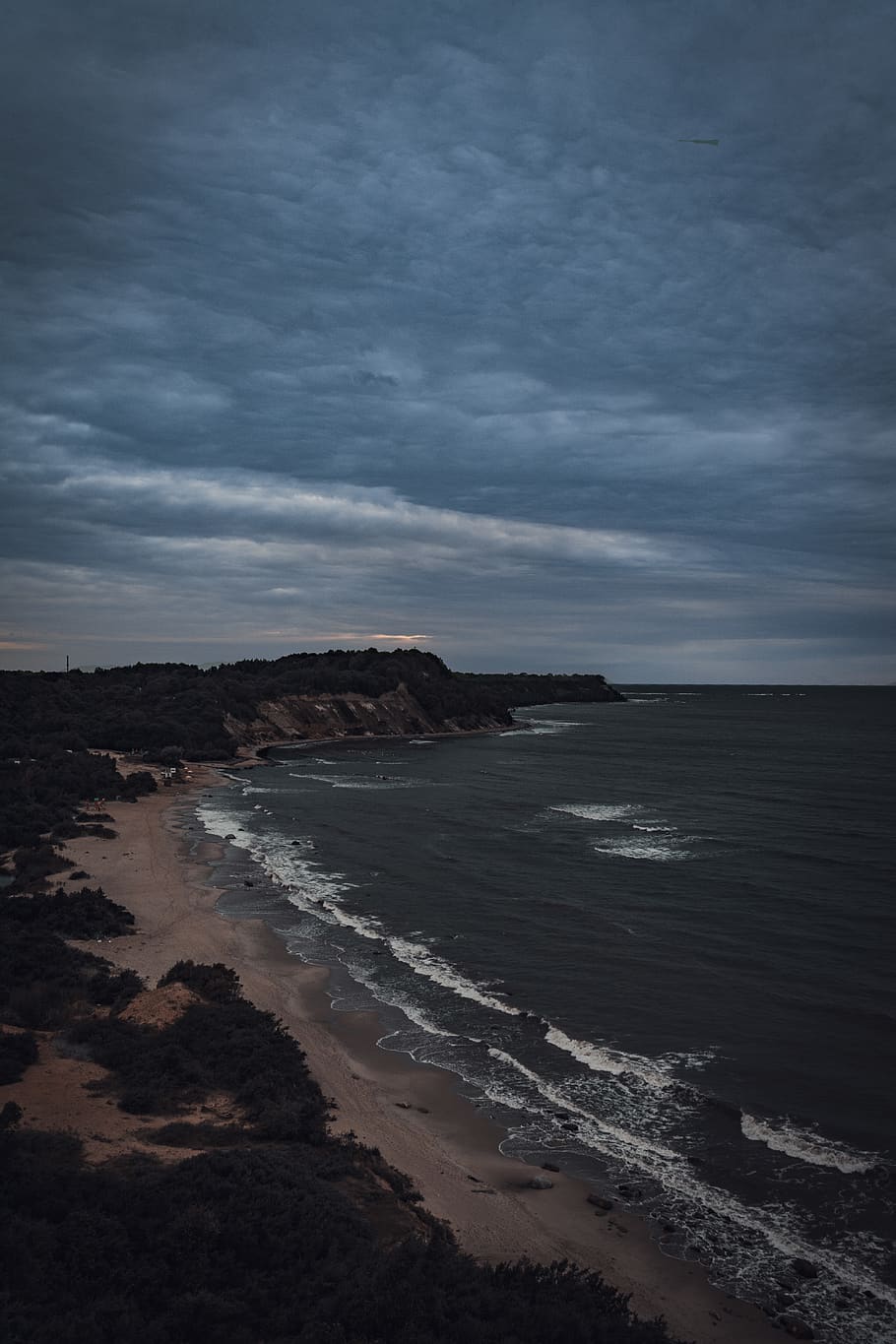 Ocean Waves Hitting Shore, beach, cliff, nature, sea, seascape HD wallpaper