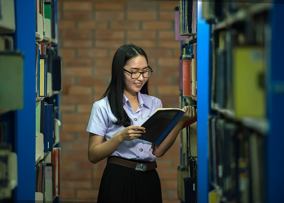 library, book, read, human, activity, girl, woman, lady, eyeglasses HD wallpaper