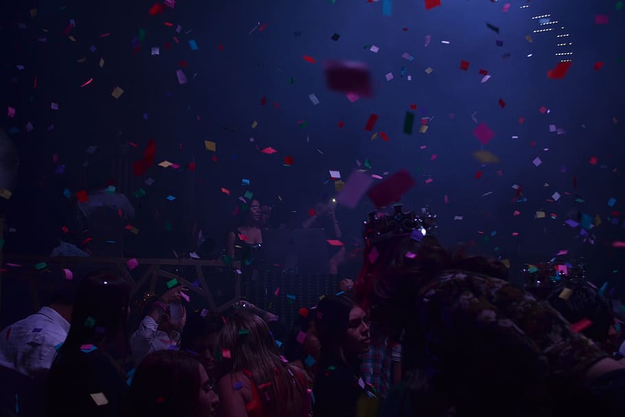 confetti in mid air, crowd, real people, large group of people HD wallpaper