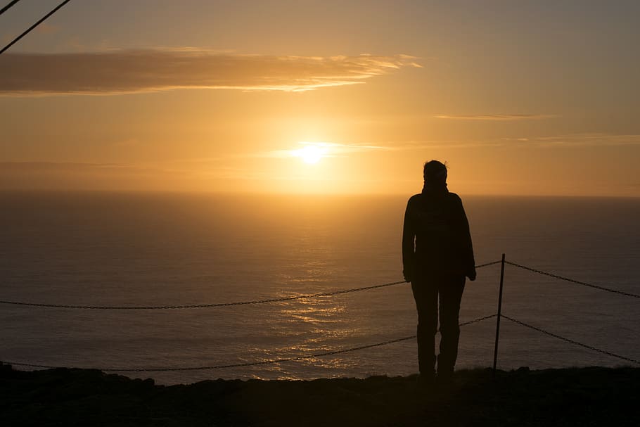 sunset, sky, beauty in nature, standing, silhouette, real people HD wallpaper