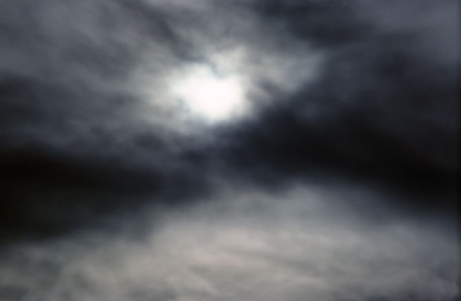Moonlight passing through dark clouds, black, bright, glowing HD wallpaper