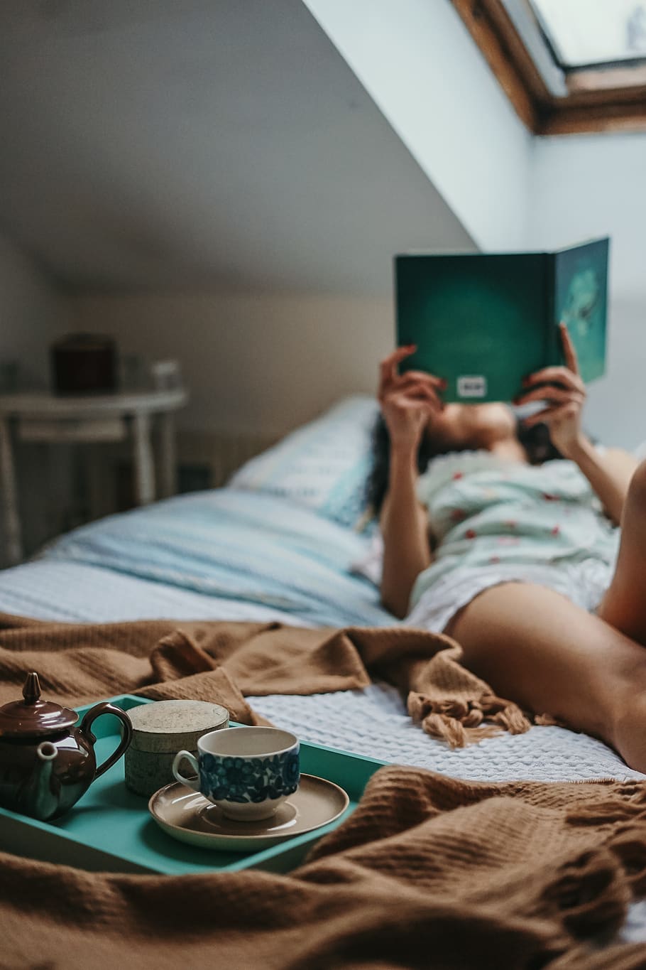 woman reading book, one person, technology, indoors, bed, lifestyles HD wallpaper