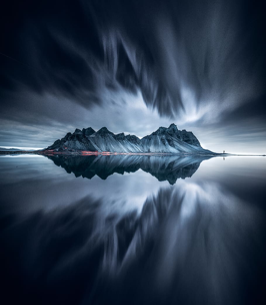 Iceberg on Body of Water, art, dark, dawn, evening, HD wallpaper HD wallpaper