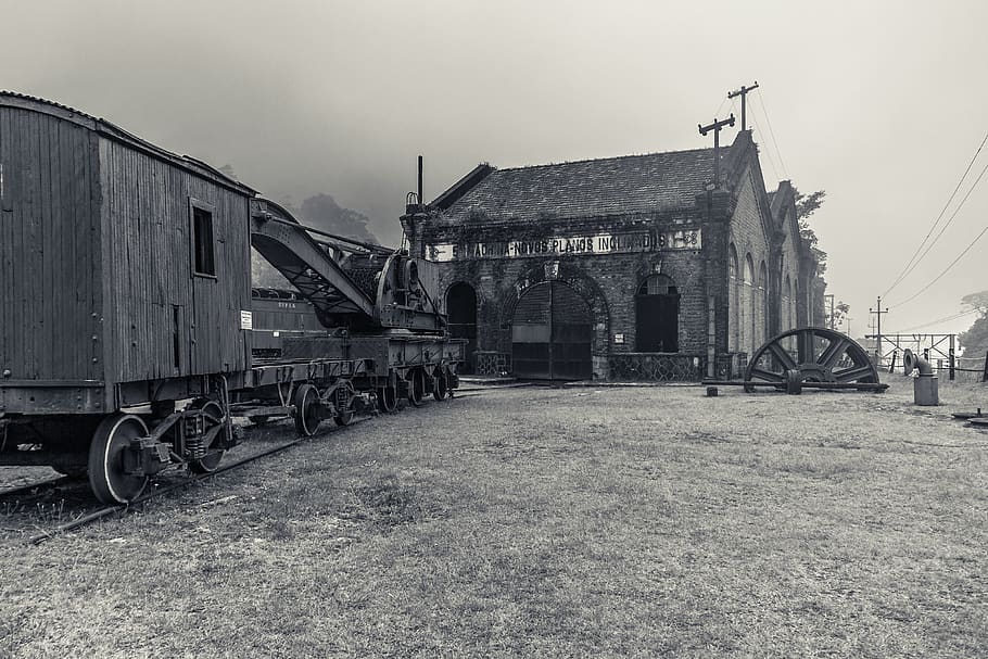 train facing building during day, wheel, machine, locomotive HD wallpaper