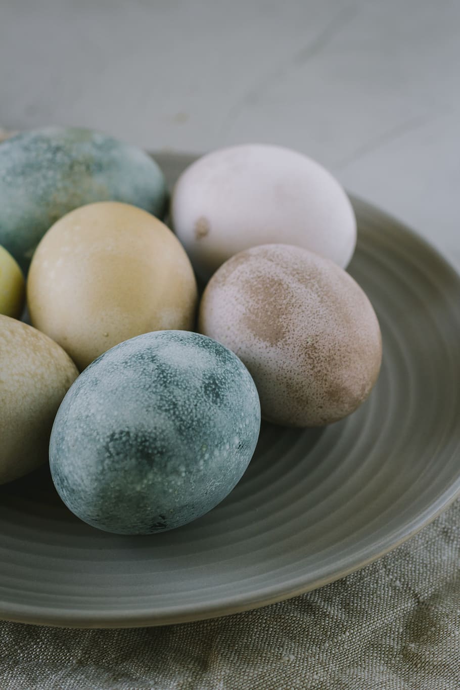 Assorted-color Easter Eggs on Plate, close-up, delicious, food HD wallpaper